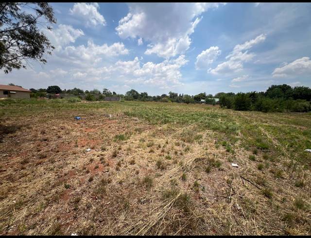4,065M² VACANT LAND FOR SALE IN HENLEY ON KLIP